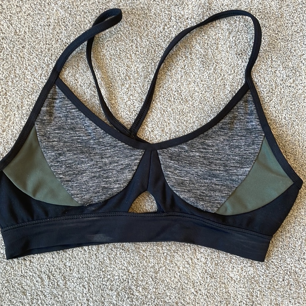 EC Under Armour Black / Grey / Green Sports Bra - Size Small